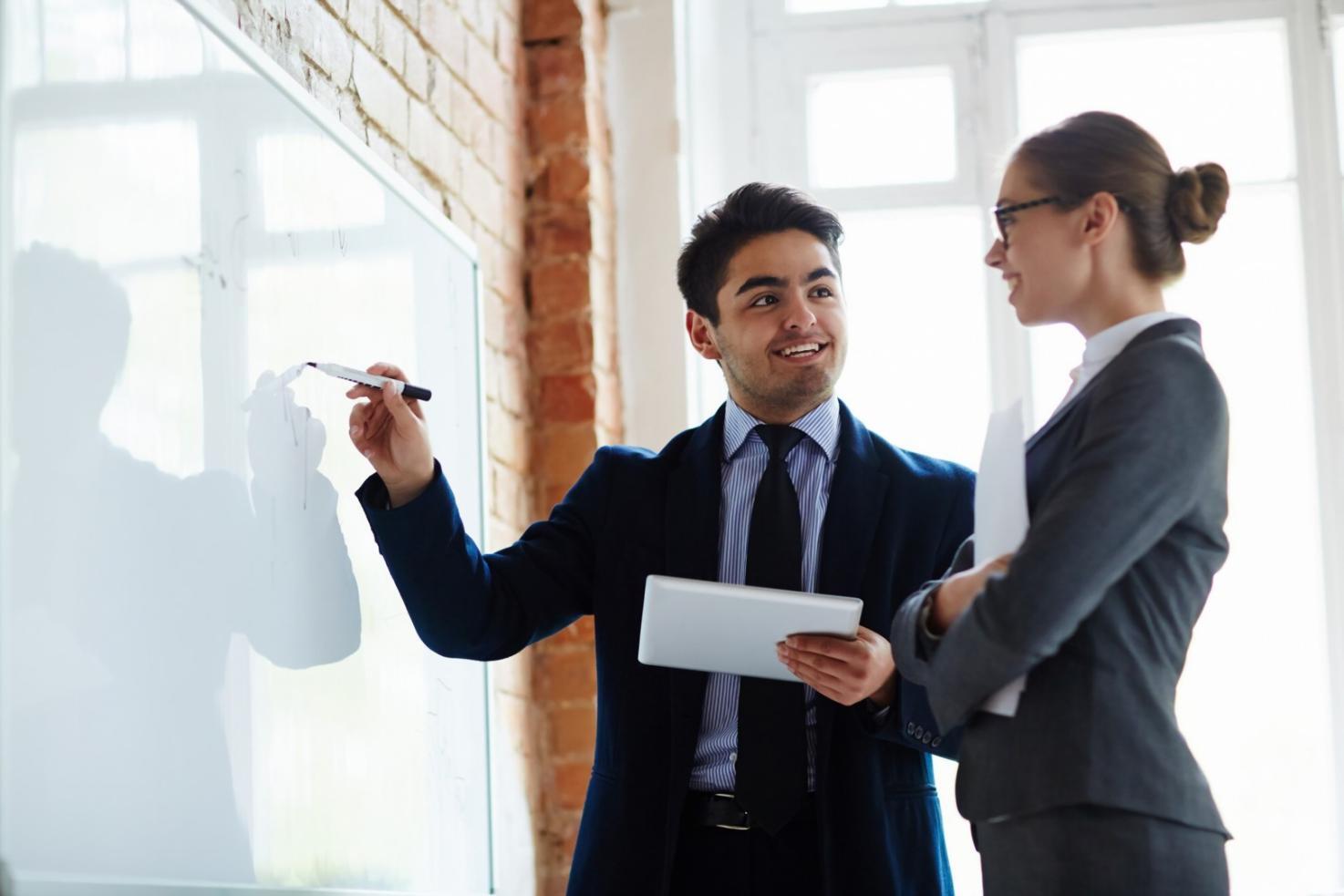 Interactive coding environment with real-time project development